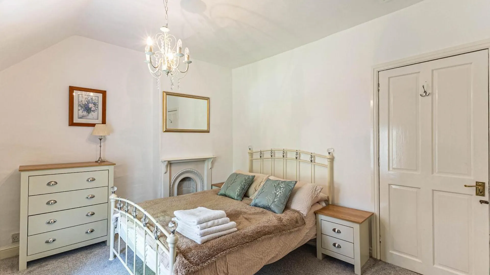 Scenic 2 Bedroom Cottage Hill Top 0*,